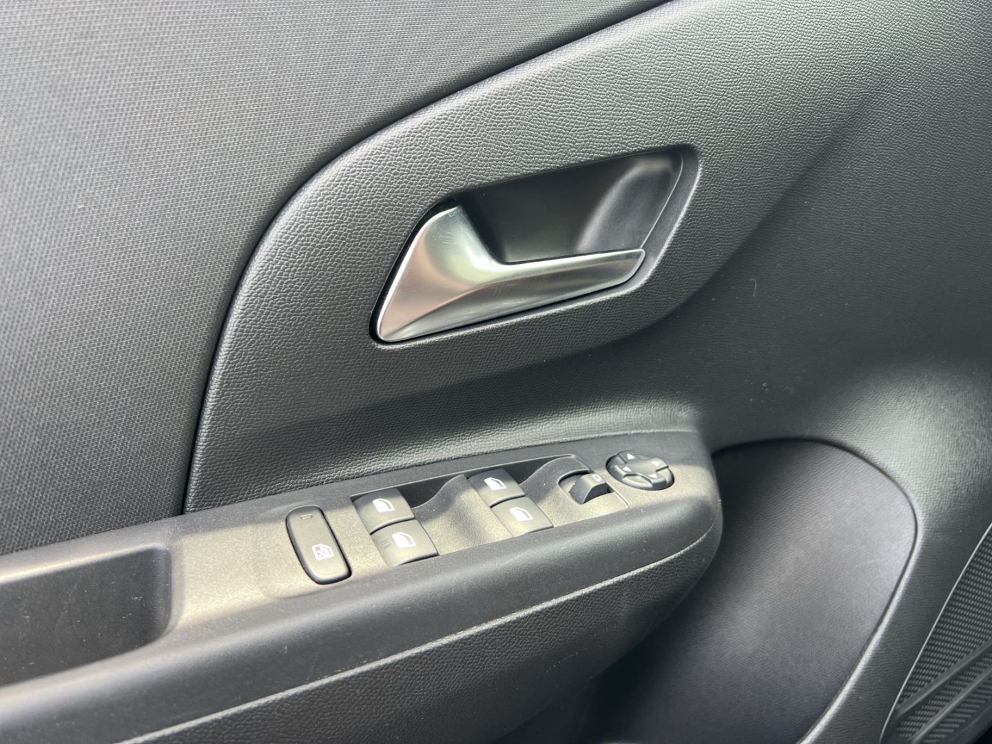 Opel Corsa Edition - Samsaru's Car Outlet