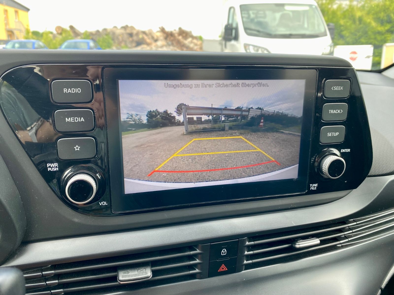 Hyundai i20 - Samsaru's Car Outlet