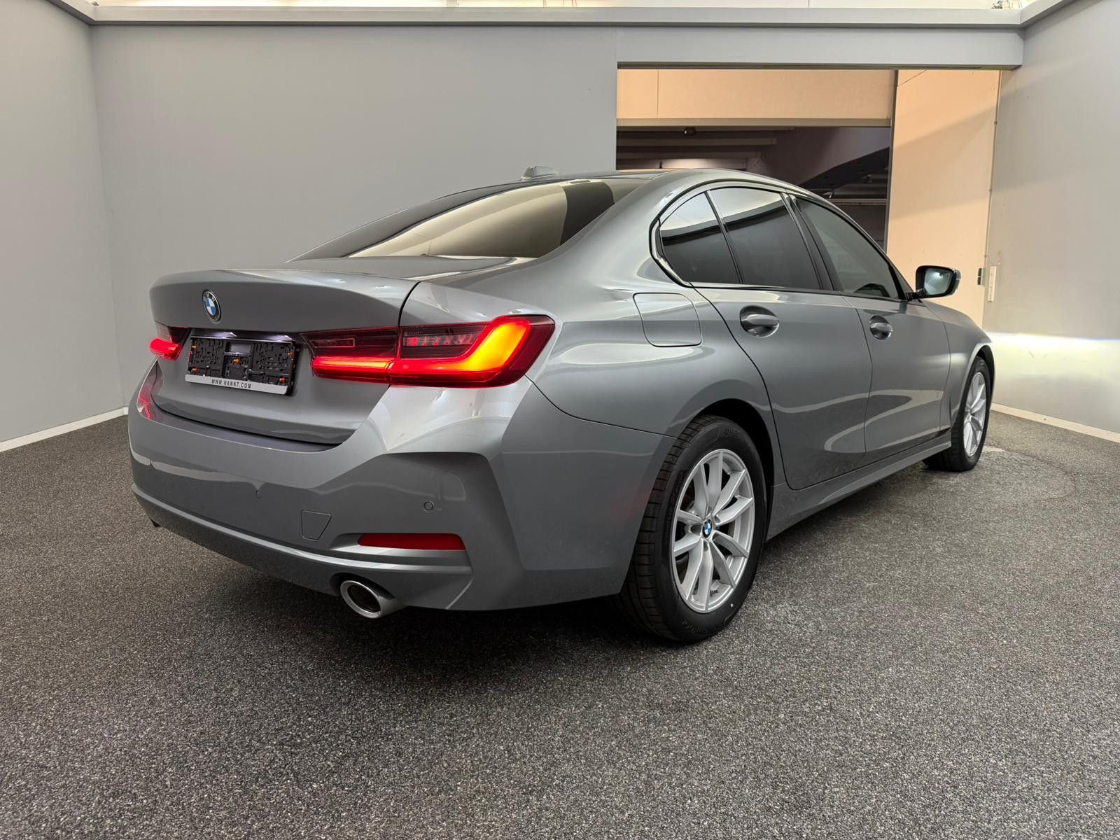BMW 320d Limo xDrive Shadow-Line AHK*LED*WIDE*U-FREI