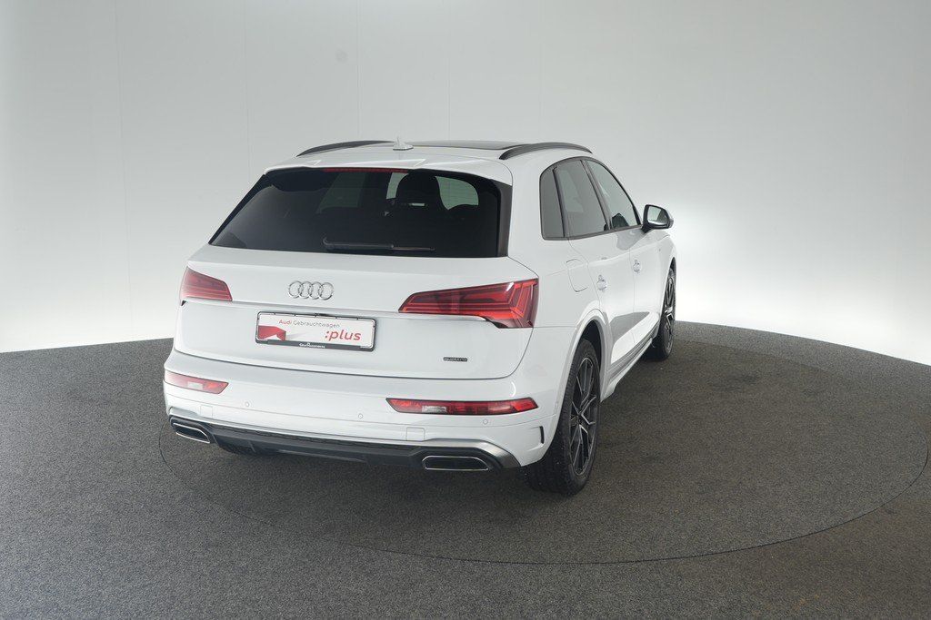 Audi Q5 55 TFSIe quattro S tronic S line AHK Pano