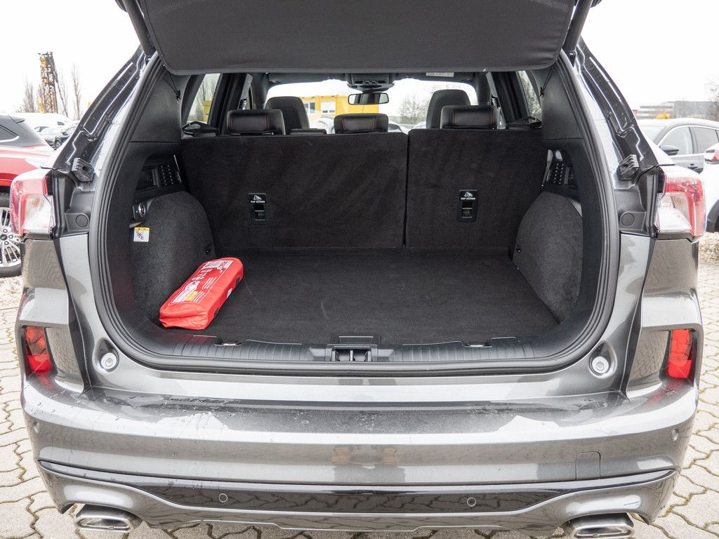 Ford KUGA ST-LINE X - Samsaru's Car Outlet