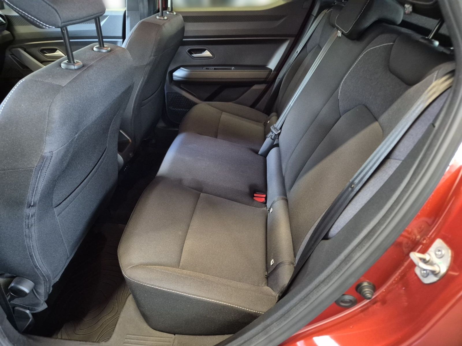Dacia Duster III Hybrid 140 Journey - Samsaru's Car Outlet