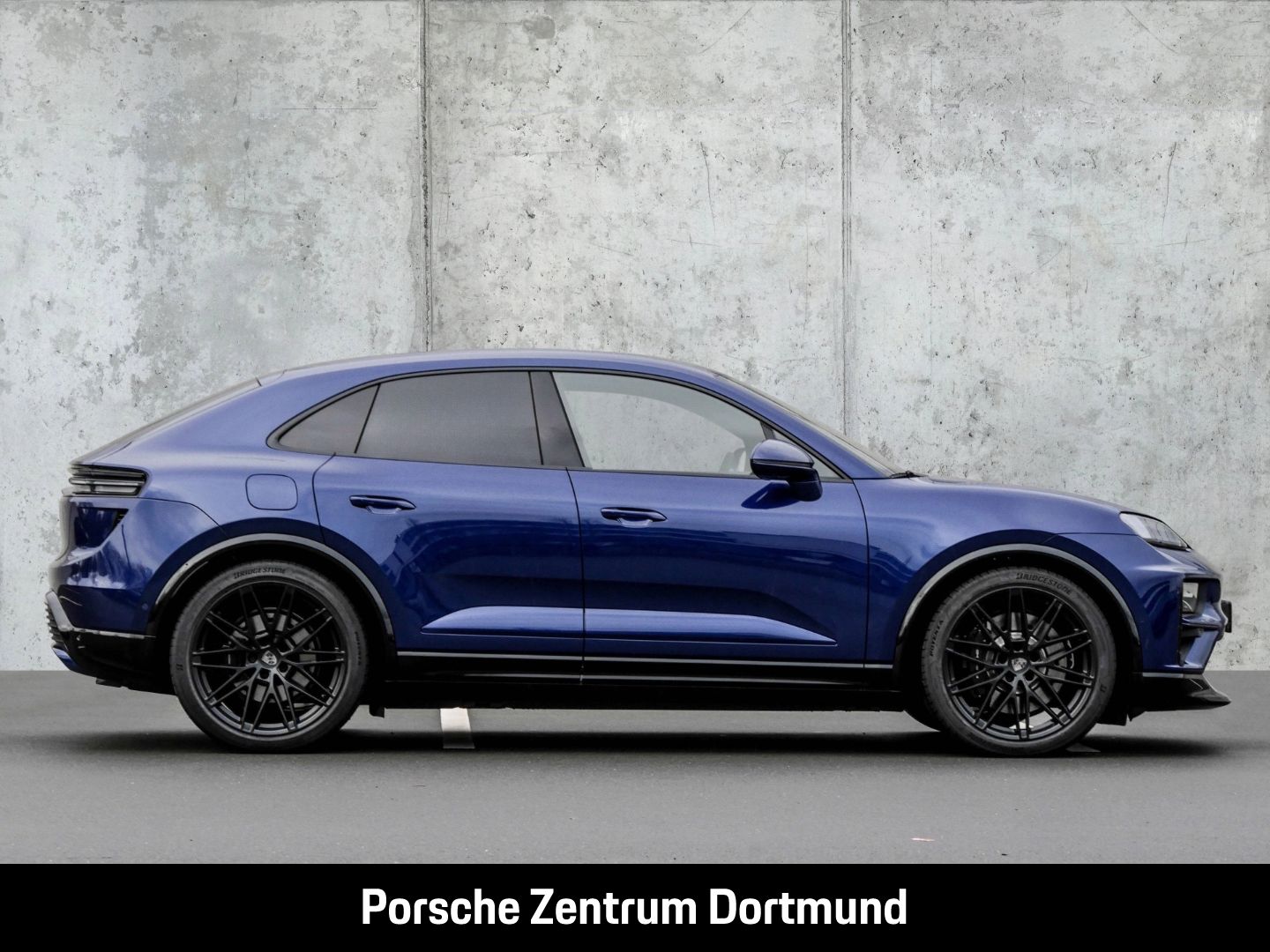 Porsche Macan Turbo BOSE Luftfederung Panorama InnoDrive