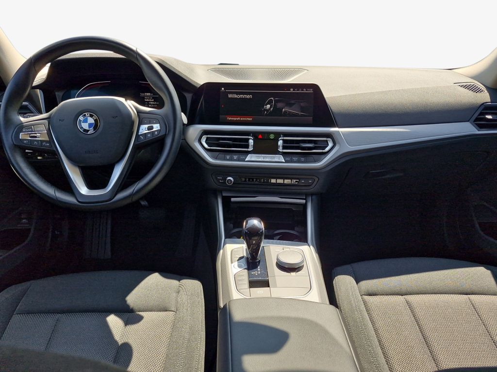 BMW 320i Touring Aut. Advantage - Samsaru's Car Outlet