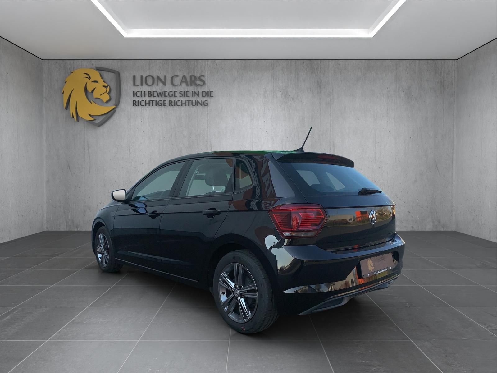 Volkswagen Polo VI HIGHLINE - Samsaru's Car Outlet