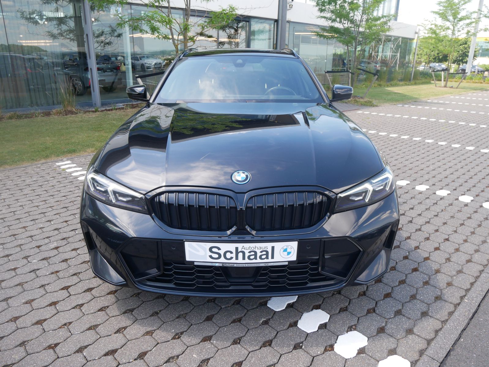 BMW 330e xDrive Touring M Sportpaket HK HiFi DAB