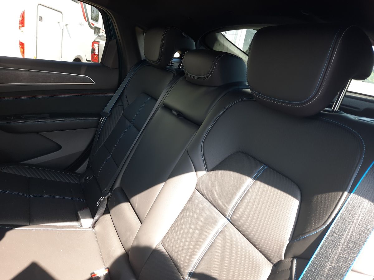 Renault Arkana TCe 160 Esprit Alpine - Samsaru's Car Outlet