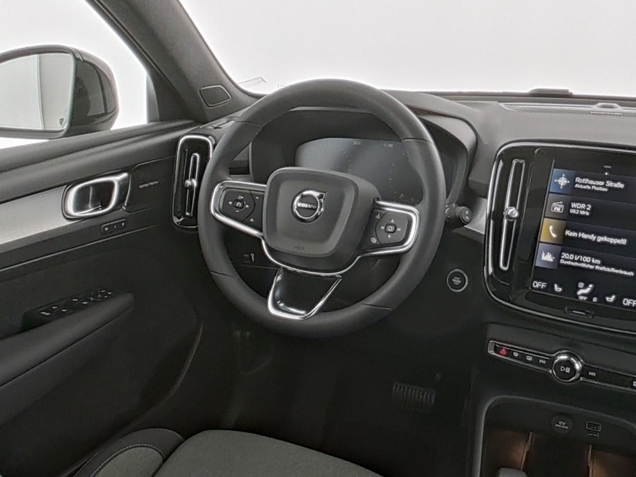 Volvo XC 40 T2 Plus - Samsaru's Car Outlet
