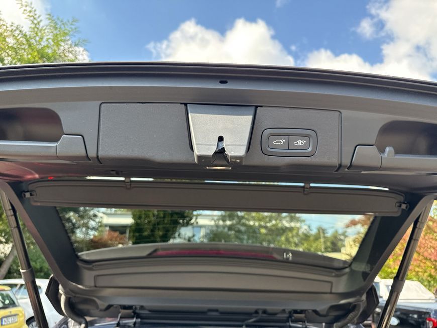 Volvo XC60 B5 B AWD Plus Dark