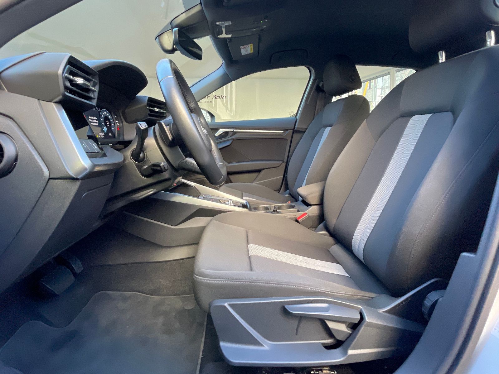 Audi A3 Sportback 2.0 35 TDI advanced*Navi*Led*Aps*