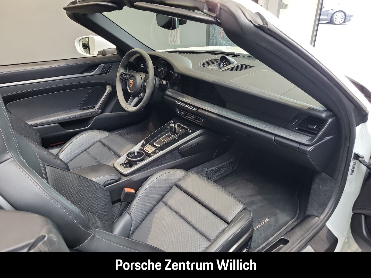 Porsche 992 911 Carrera 4S Cabriolet Hinterachslenkung