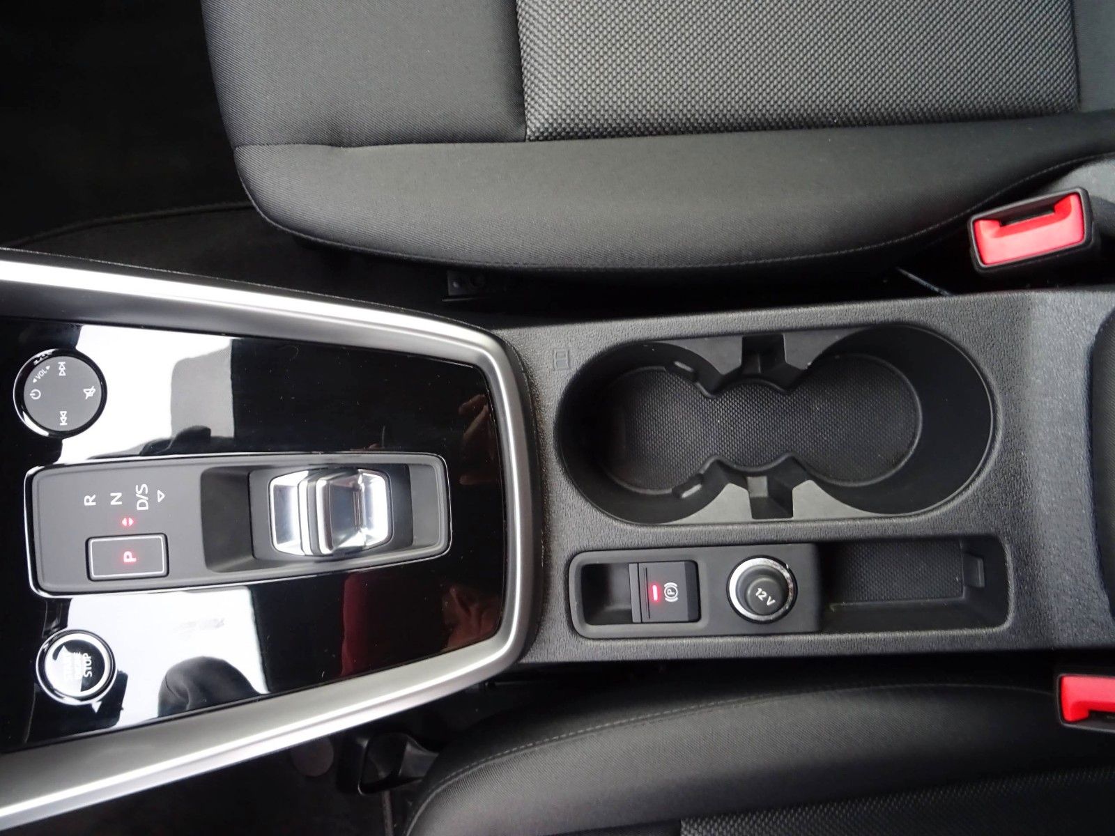 Audi A3 Sportback 30 TFSI S line Navi LED SHZ Virtual