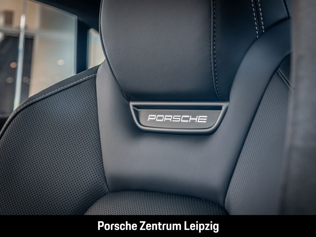 Porsche Macan Turbo - Samsaru's Car Outlet