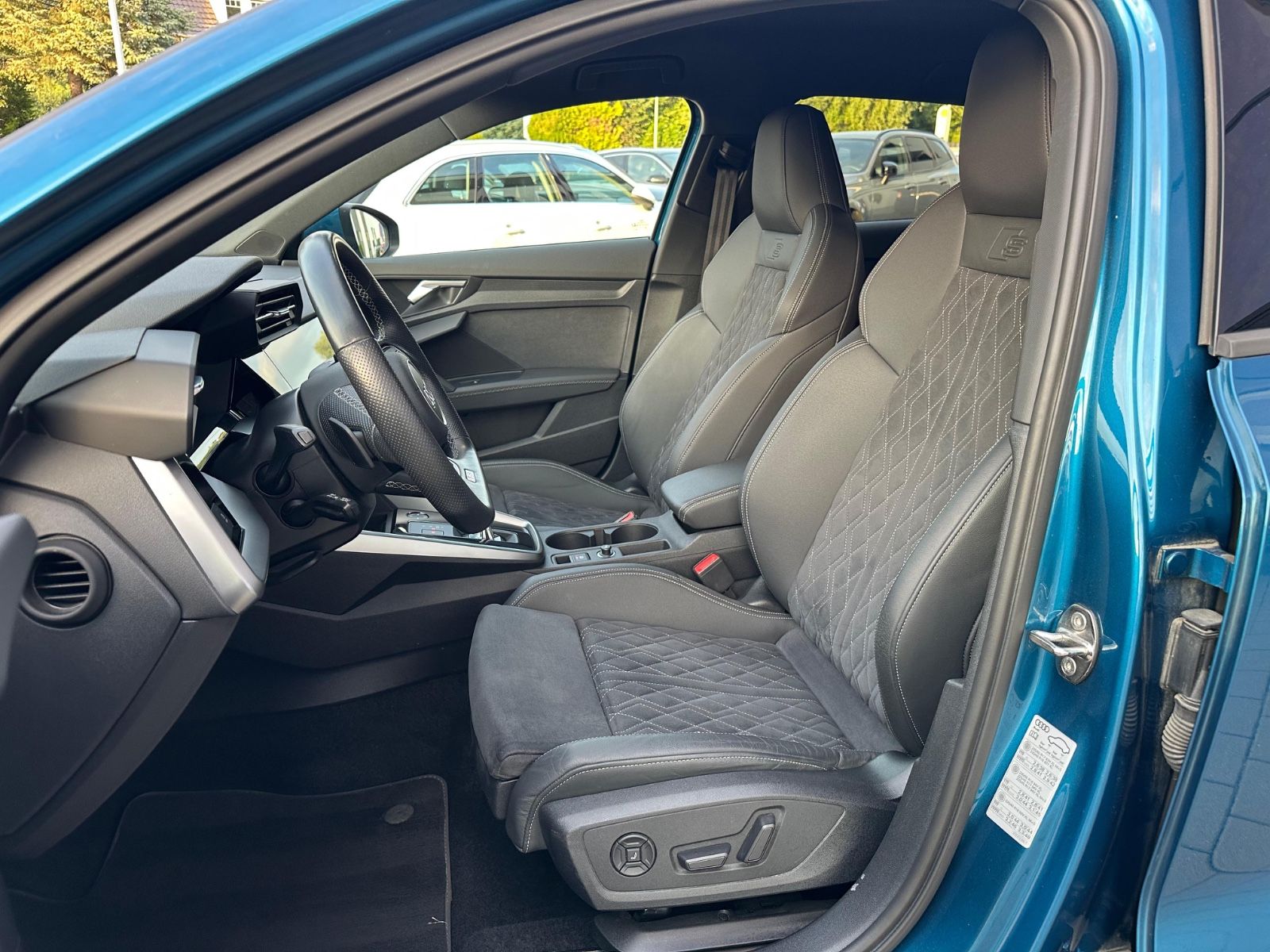 Audi A3 Sportback 40 TFSI e S line - Samsaru's Car Outlet