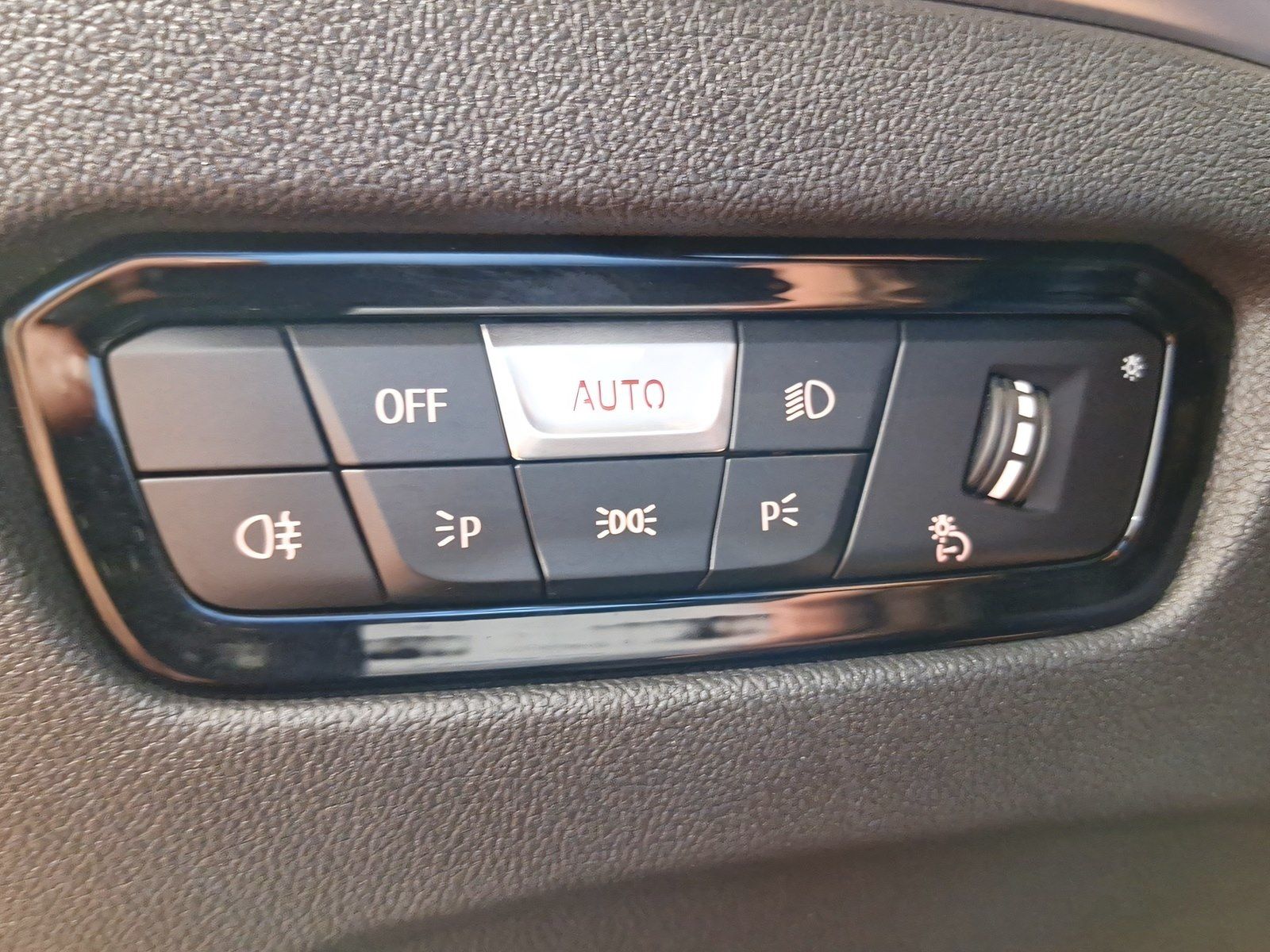 BMW 318i Touring LiveCockpitProf Kamera Driv.Assist