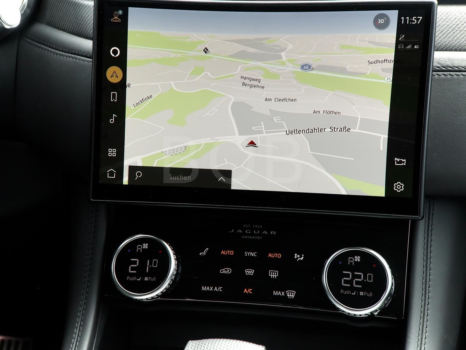 Jaguar F-Pace P550 SVR AWD
