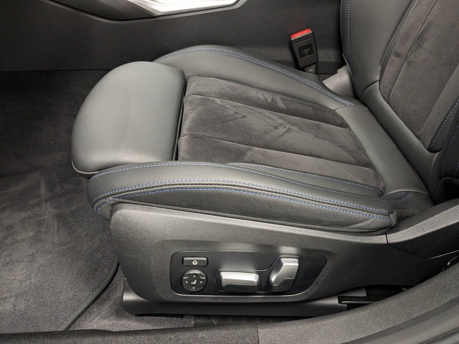 BMW 330e M Sport - Samsaru's Car Outlet