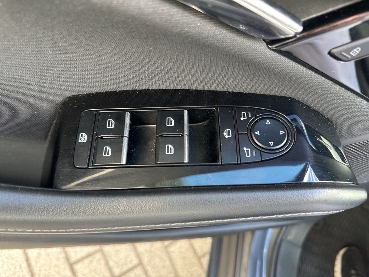 Mazda CX-30 AWD AHK 1. Hand 360° BOSE LogIn Matrix Kli