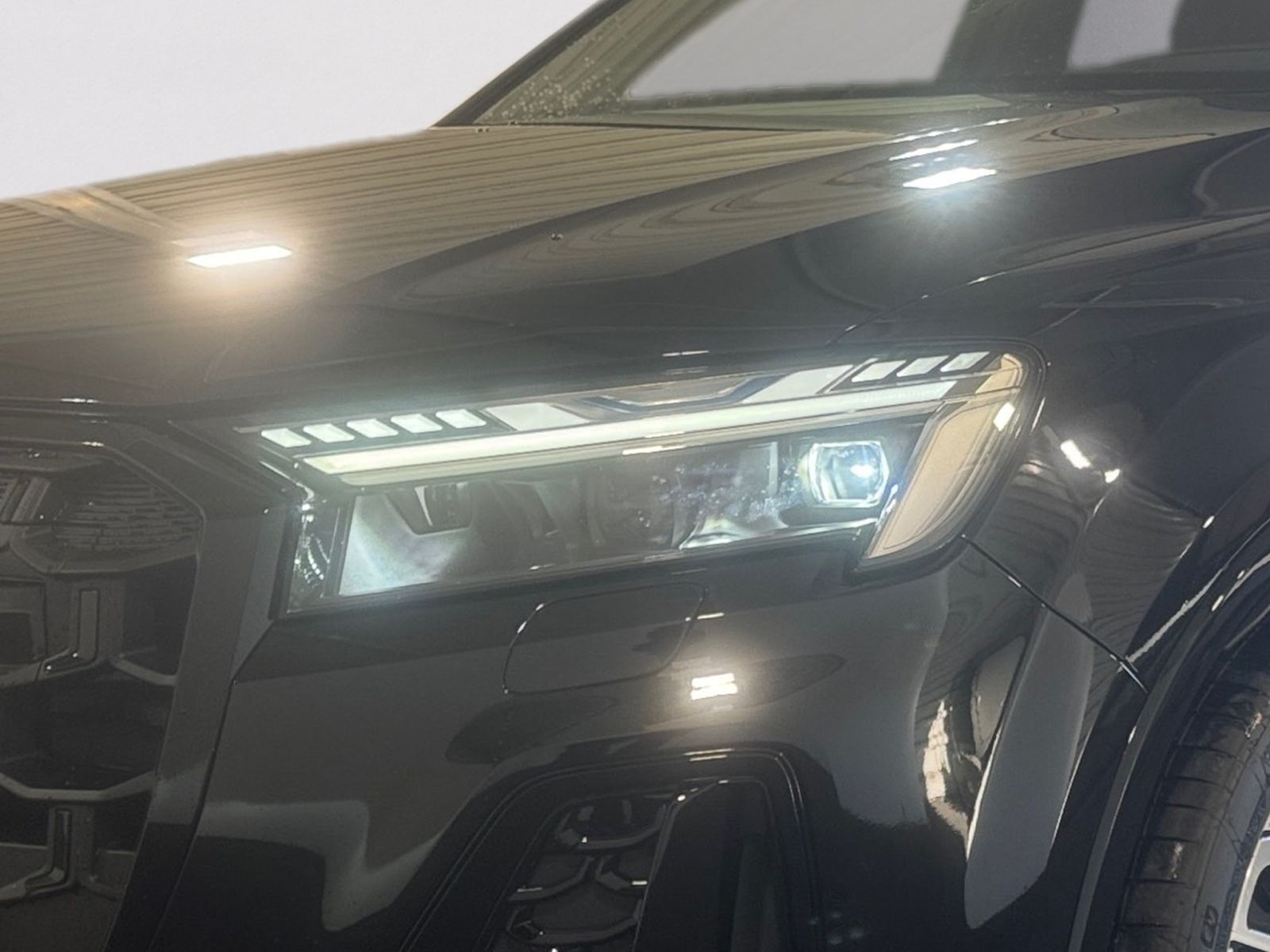 Audi Q7 SUV 50 TDI quattro S LINE+AHK+MATRIX+PANO+B&O