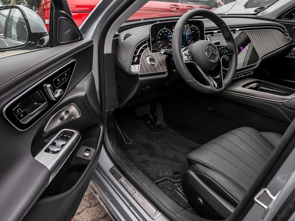 Mercedes-Benz E 200 Exclusive Premium - Samsaru's Car Outlet