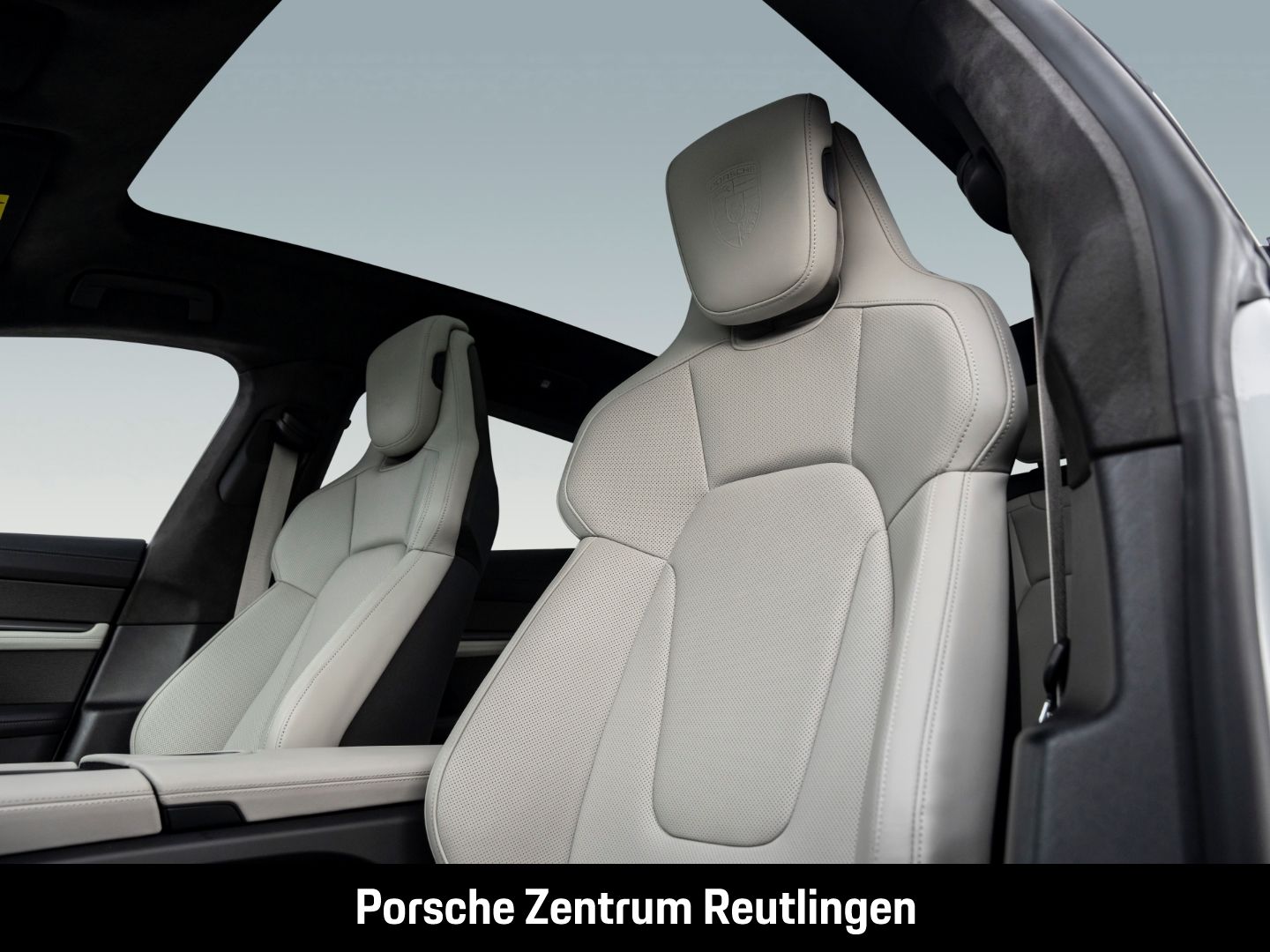 Porsche Taycan Turbo S Cross Turismo InnoDrive Head-Up
