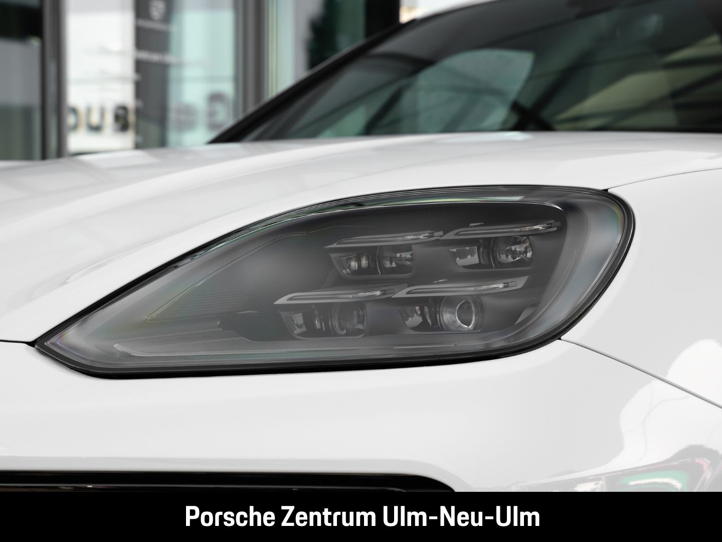 Porsche Cayenne E-Hybrid InnoDrive Head-Up Sitzbelüftung
