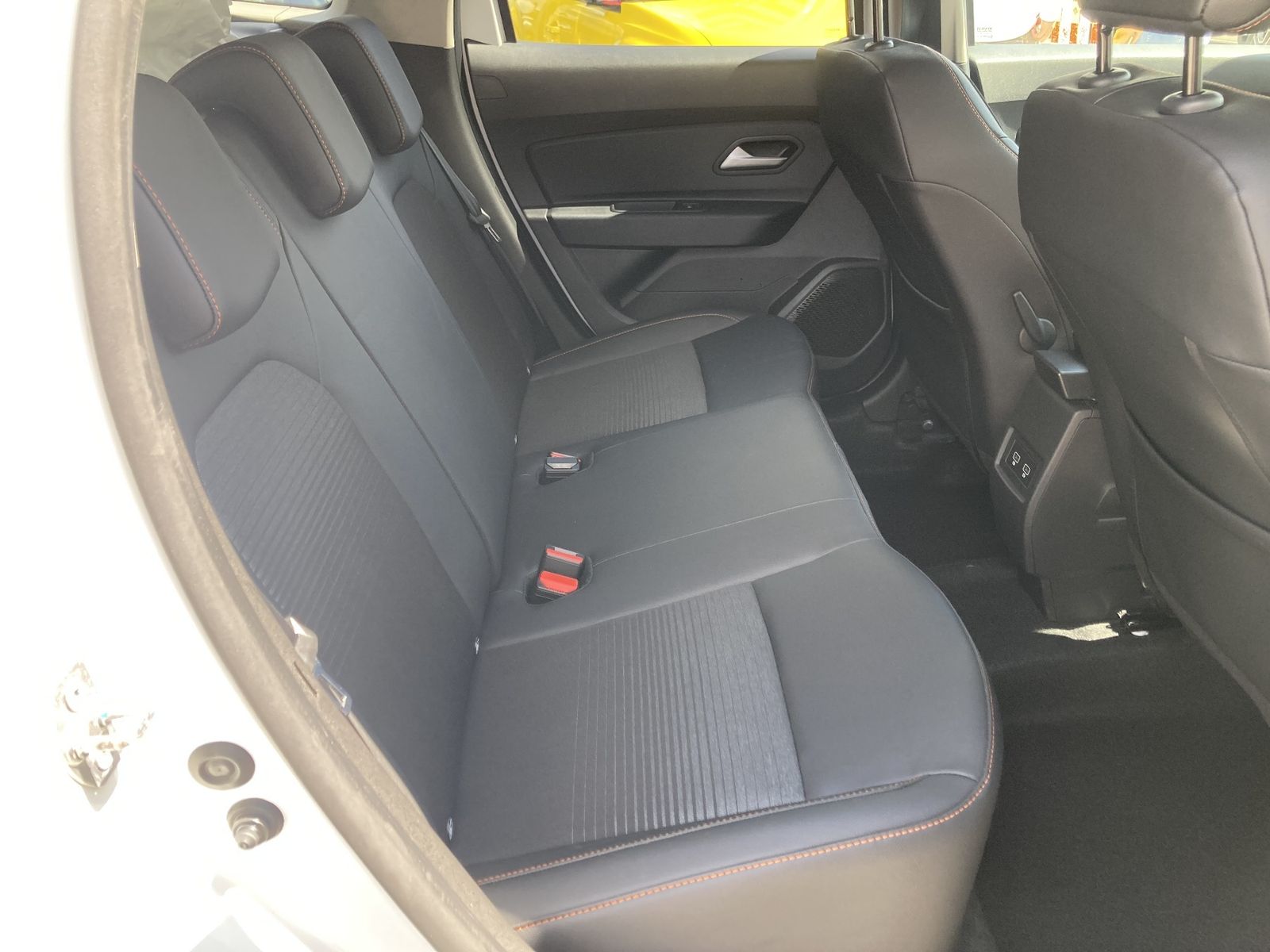 Dacia Duster Extreme TCe 130 - Samsaru's Car Outlet