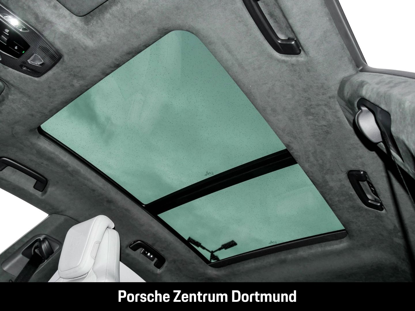 Porsche Macan Turbo BOSE Luftfederung Panorama InnoDrive
