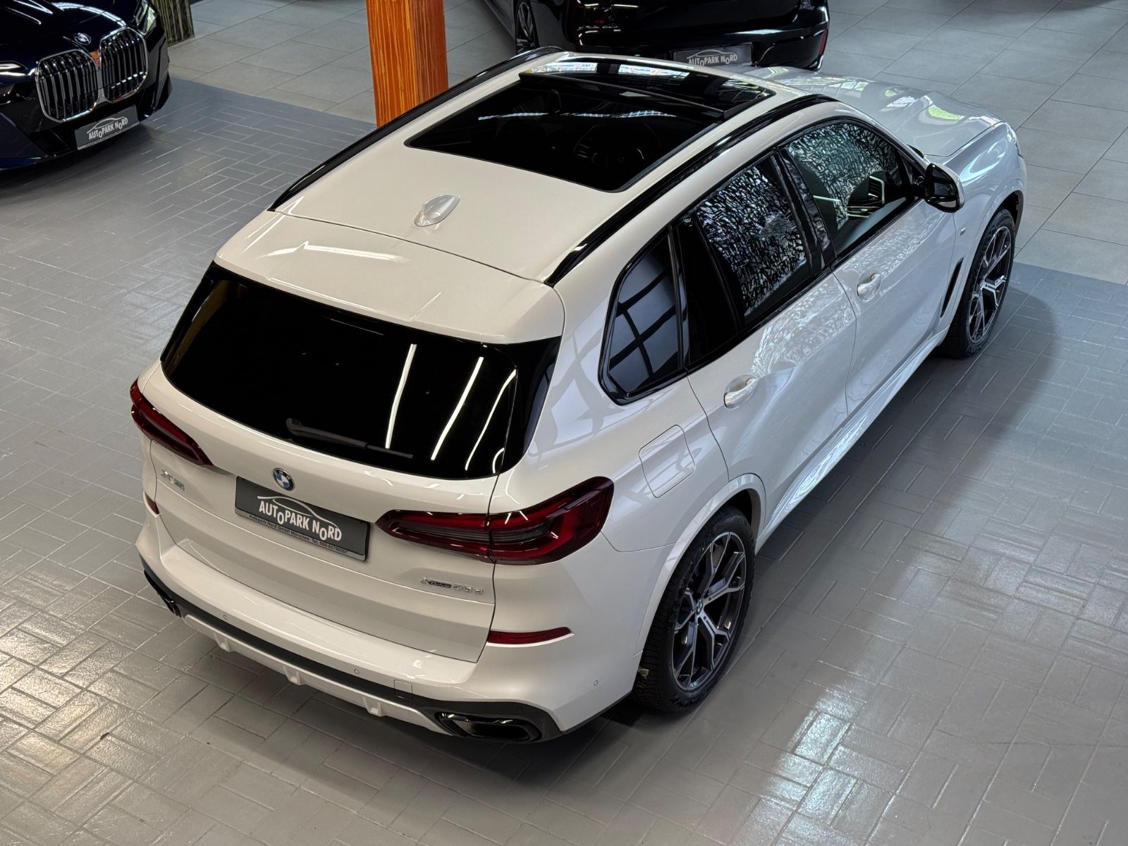 BMW X5 xDrive 30d M Sport PANO~HUD~LUFTFEDERUNG~GLAS