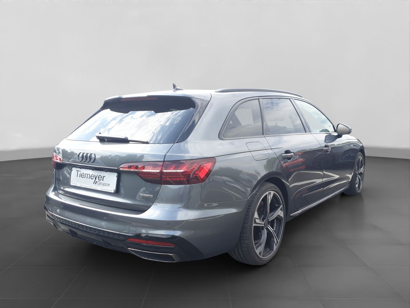Audi A4 Avant 40 TFSI Q 2x S LINE AHK LM19 MATRIX-LED
