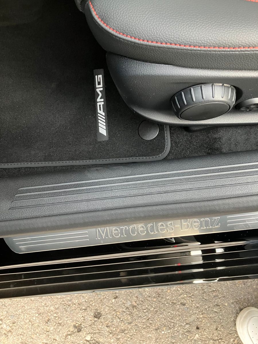 Mercedes-Benz A 250 e AMG LINE - Samsaru's Car Outlet