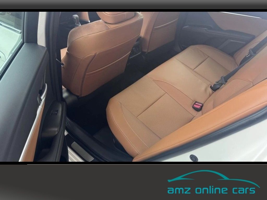 Toyota Camry 2.5 Hybrid Prestige LED,Leder, Kamera