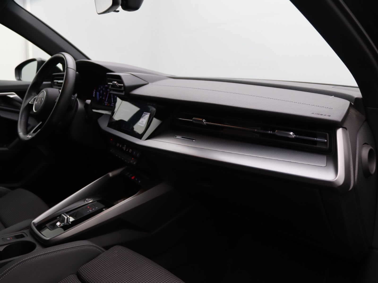 Audi A3 Sportback S-Line 30 TDI S-tronic / LED, RFK