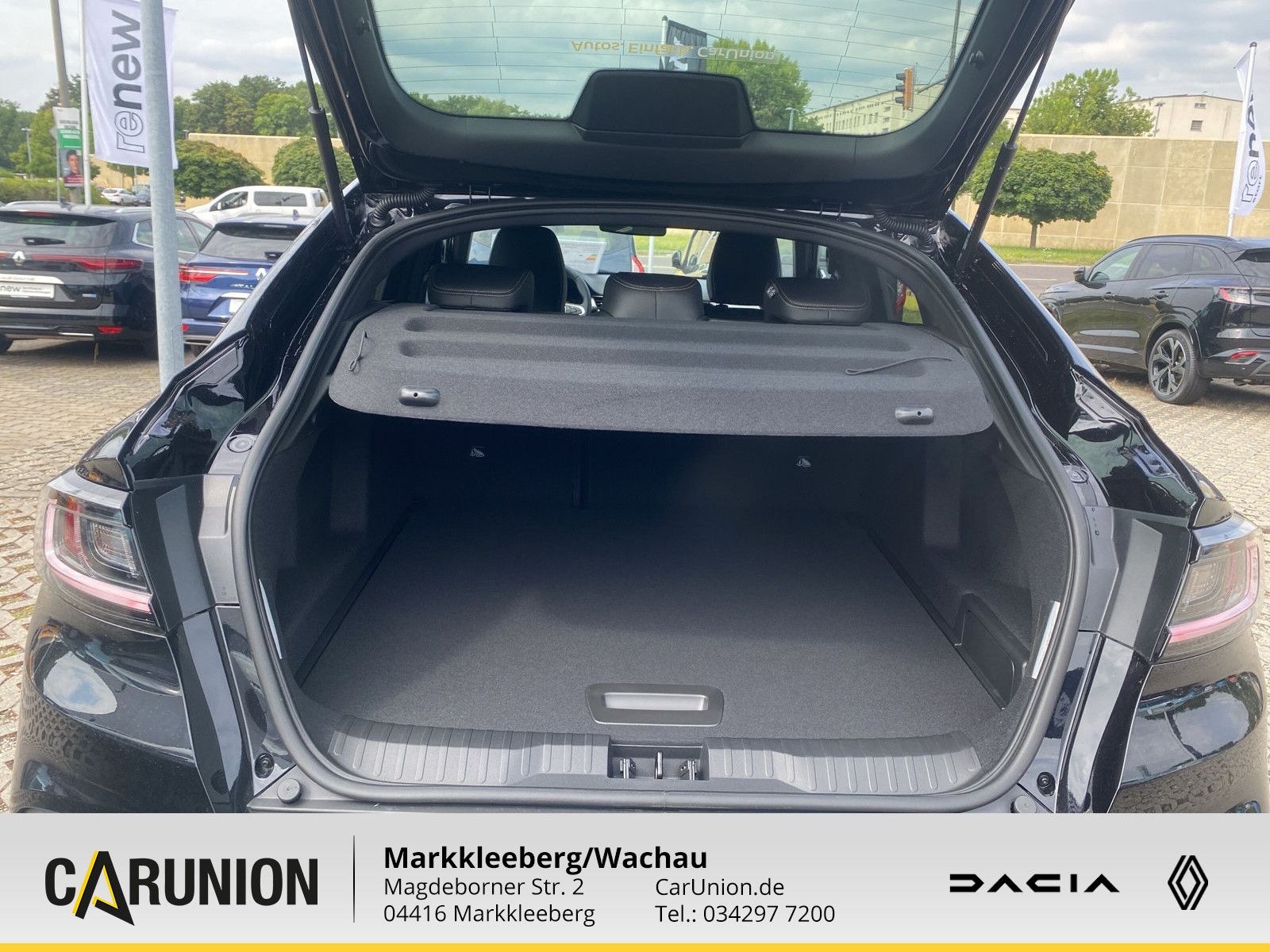 Renault Arkana TECHNO E-Tech Full Hybrid - Samsaru's Car Outlet
