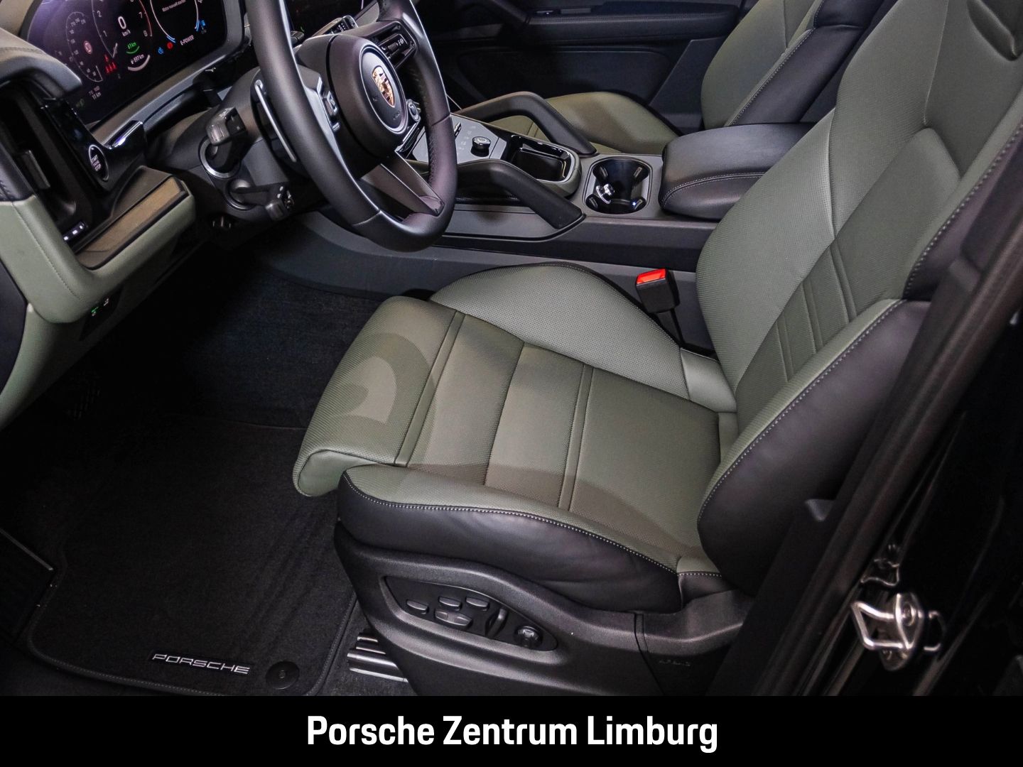 Porsche Cayenne E-Hybrid Coupe Black Edition Burmester