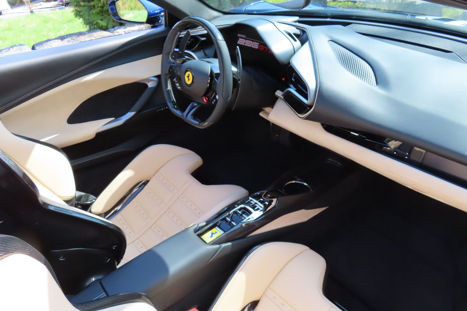Ferrari 296 GTS - Samsaru's Car Outlet