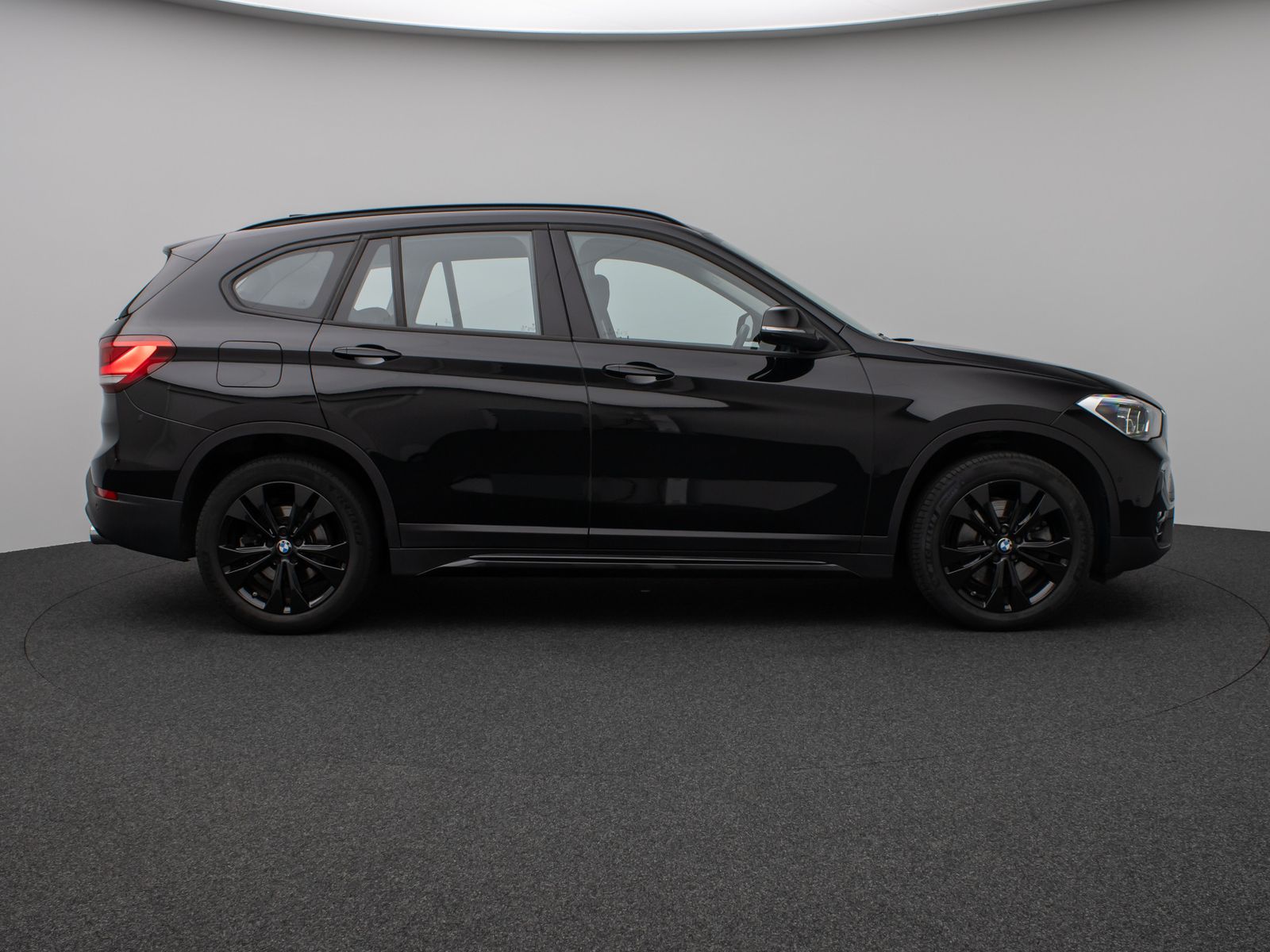 BMW X1 xD20i Sport Line - Samsaru's Car Outlet