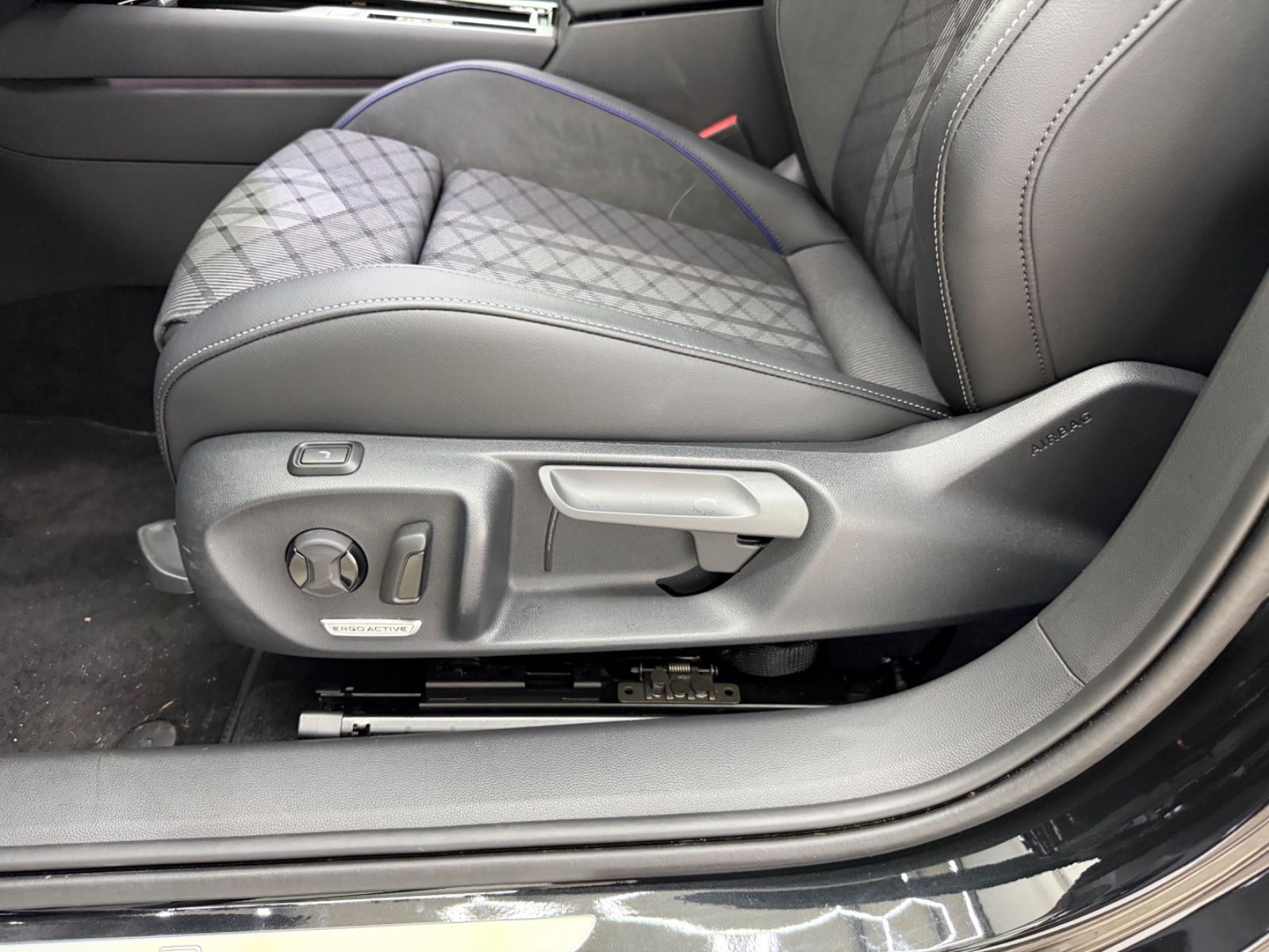 Volkswagen Passat Variant 2.0 TDI 142 kW 4Motion R-Line
