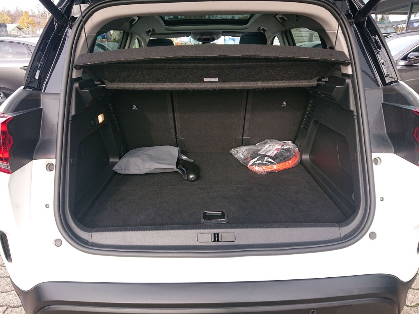 Citroën C5 Aircross Hybrid 225 e.EAT8 SHINE PACK AHK Led