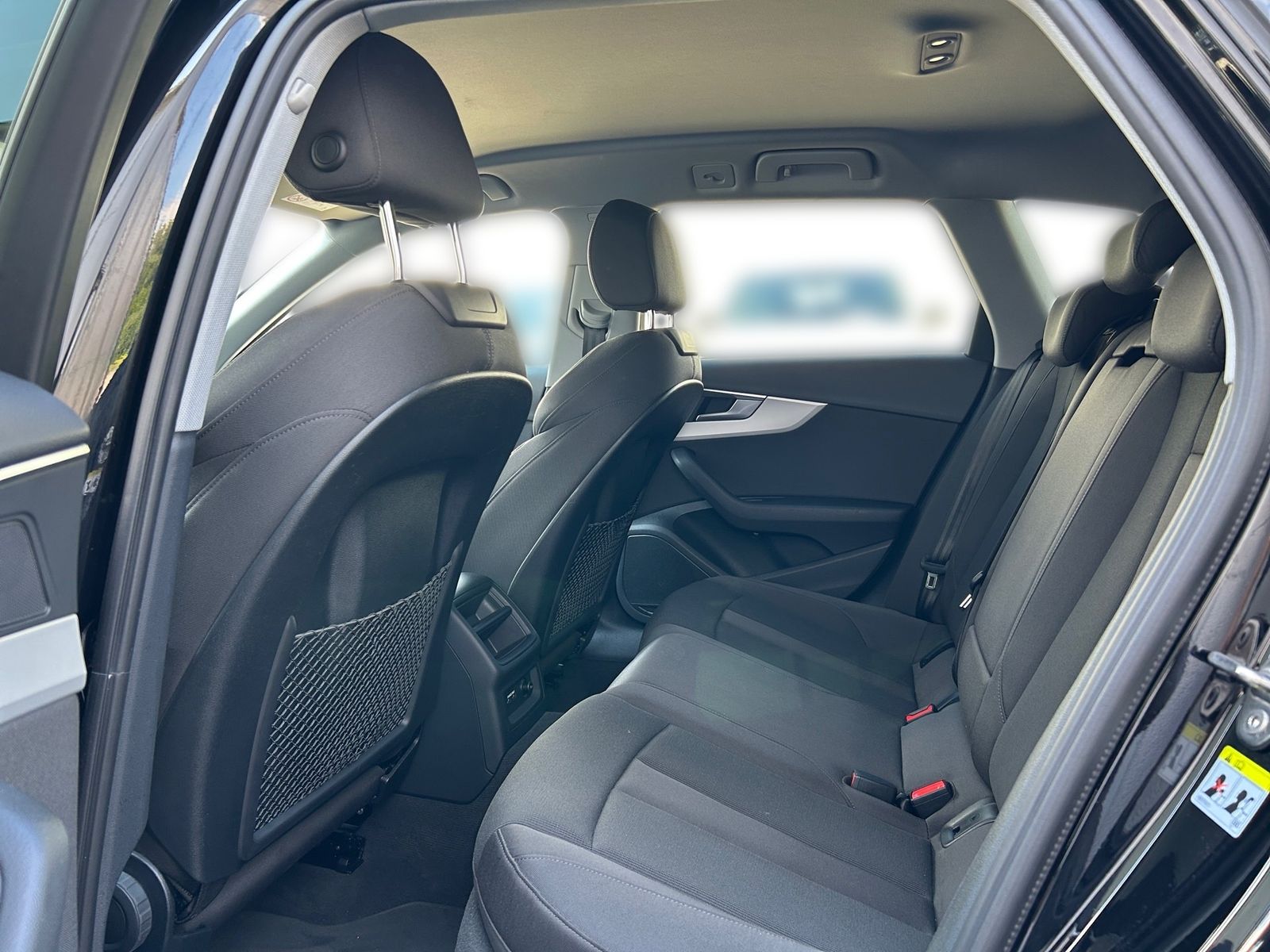 Audi A4 Avant 40 TFSI - Samsaru's Car Outlet