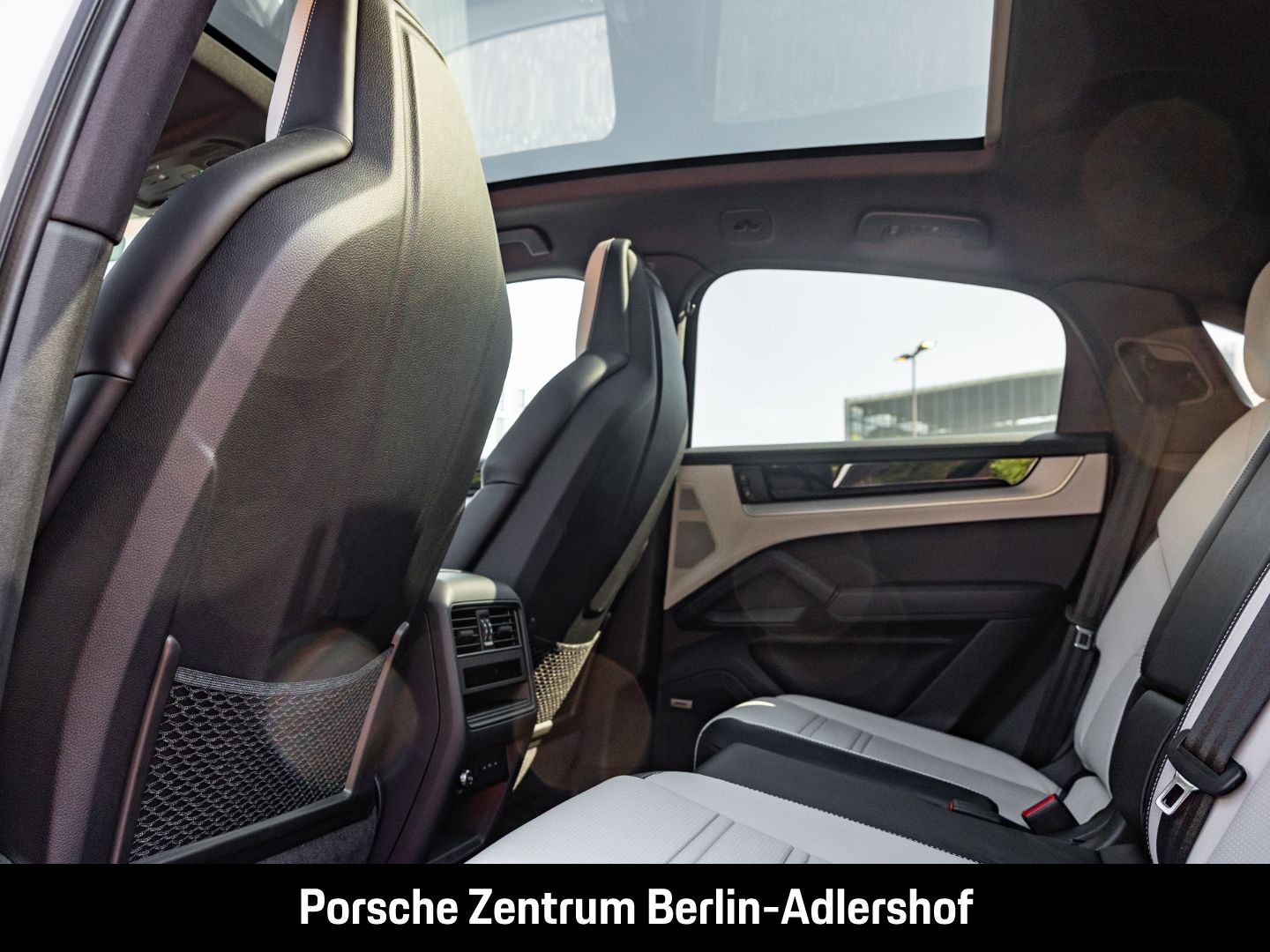 Porsche Cayenne E-Hybrid Coupe Panoramadach Luftfederung