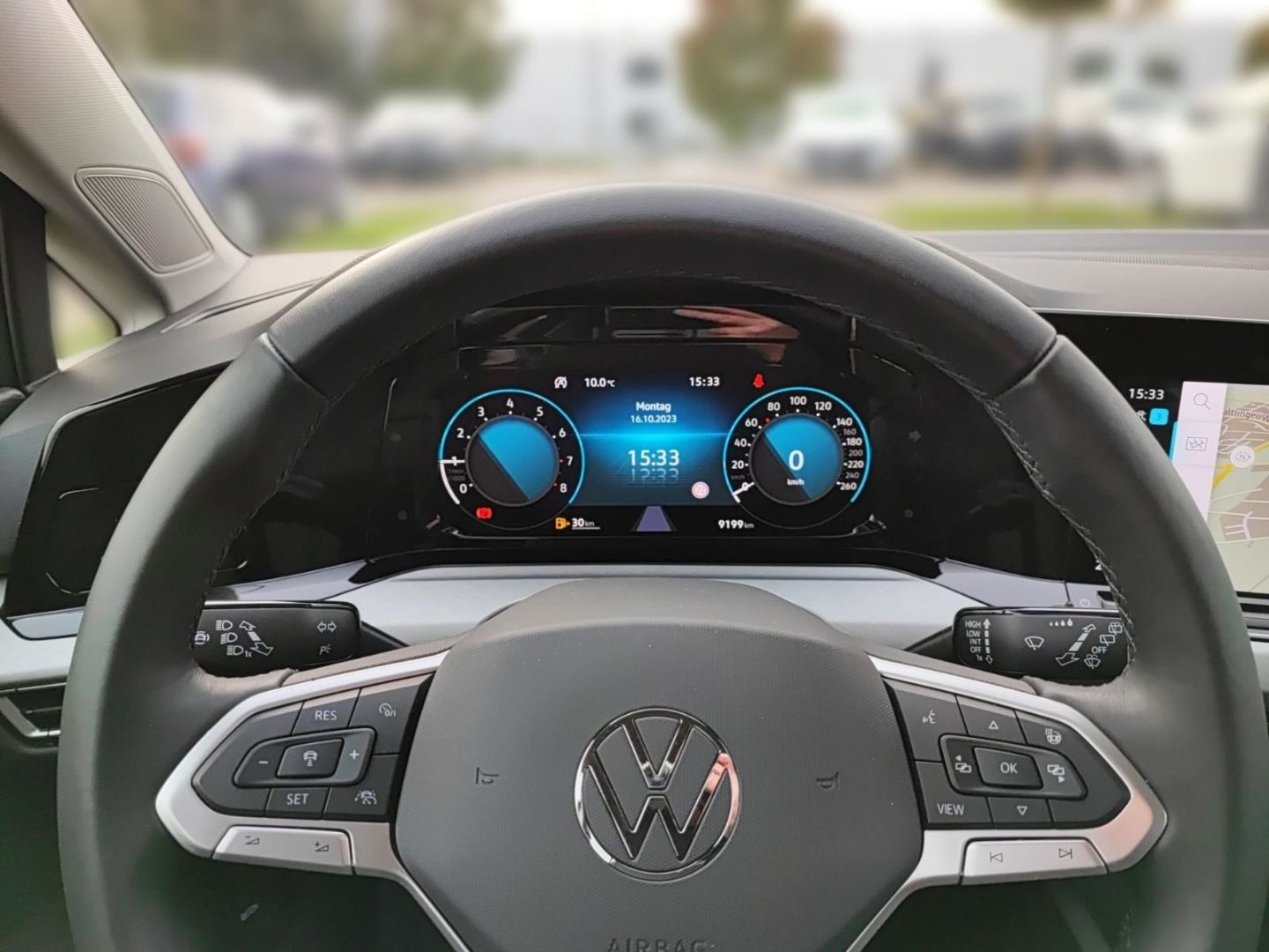 Volkswagen Golf Variant VIII 8 Life 1.0 TSI - Samsaru's Car Outlet