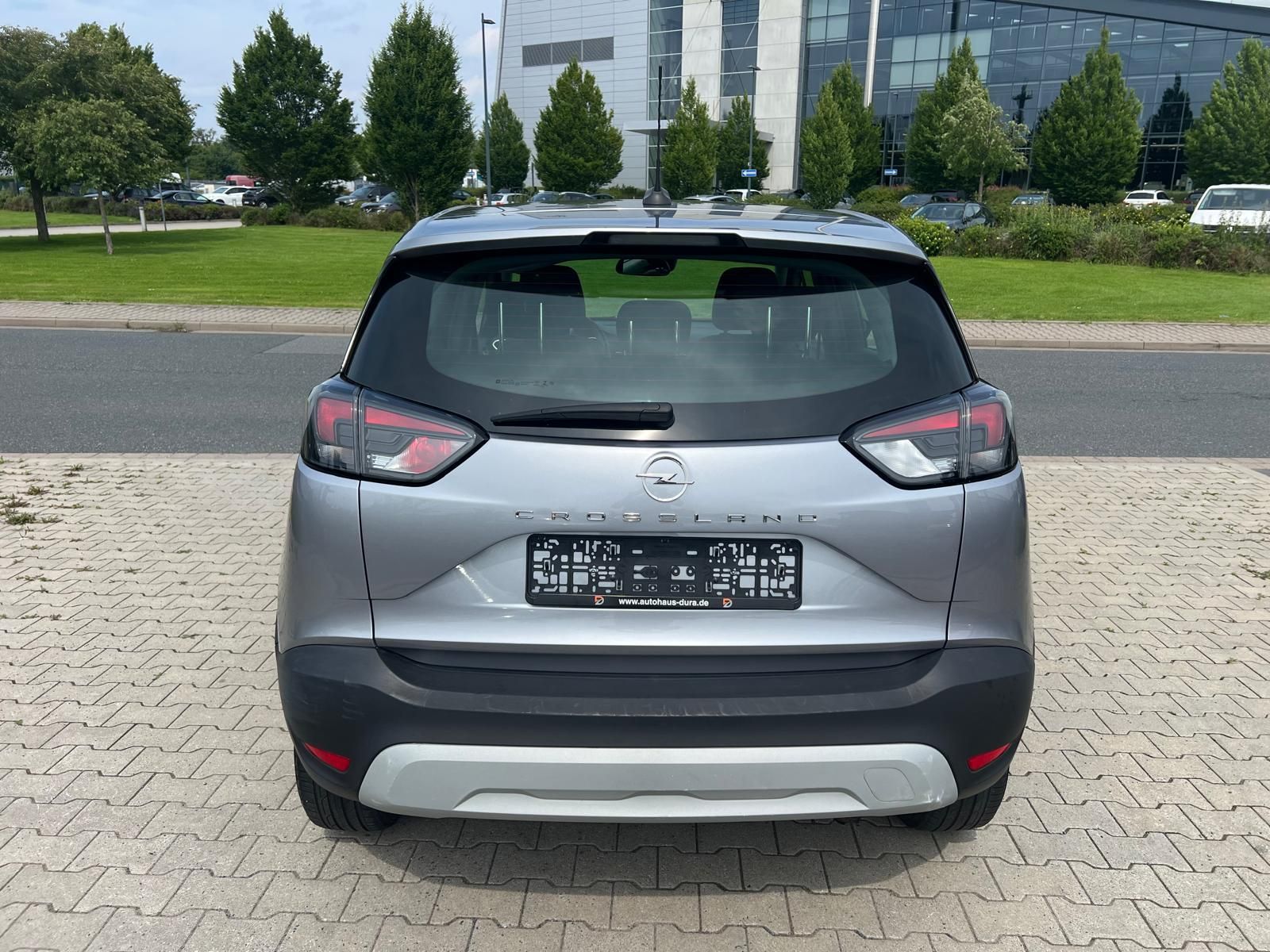 Opel Crossland 1.5 D Elegance Aut. - Samsaru's Car Outlet