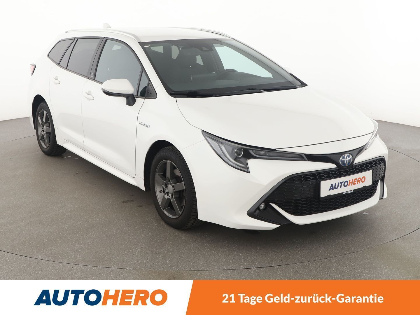 Toyota Corolla 1.8 Hybrid Team - Samsaru's Car Outlet