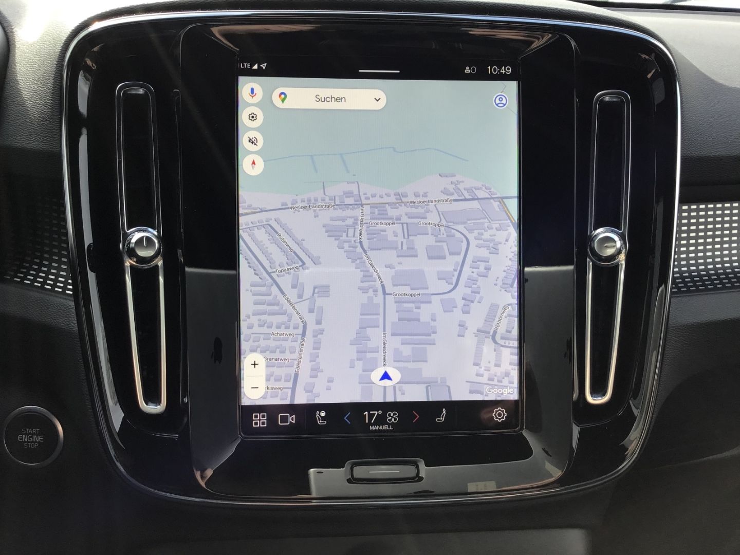Volvo XC40 B3 Plus Dark - Samsaru's Car Outlet
