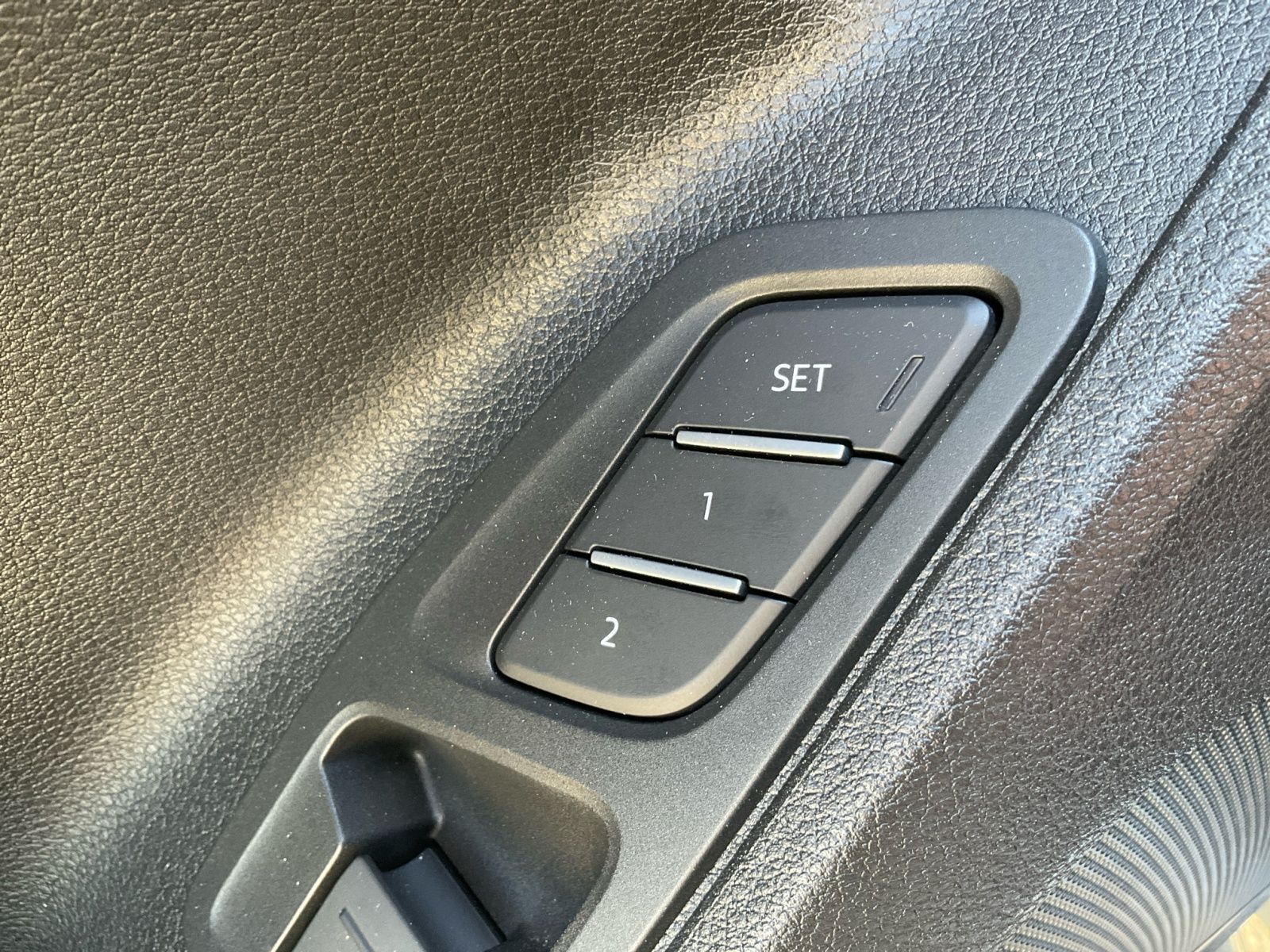 Audi Q3 40 TFSI advanced quattro - Samsaru's Car Outlet