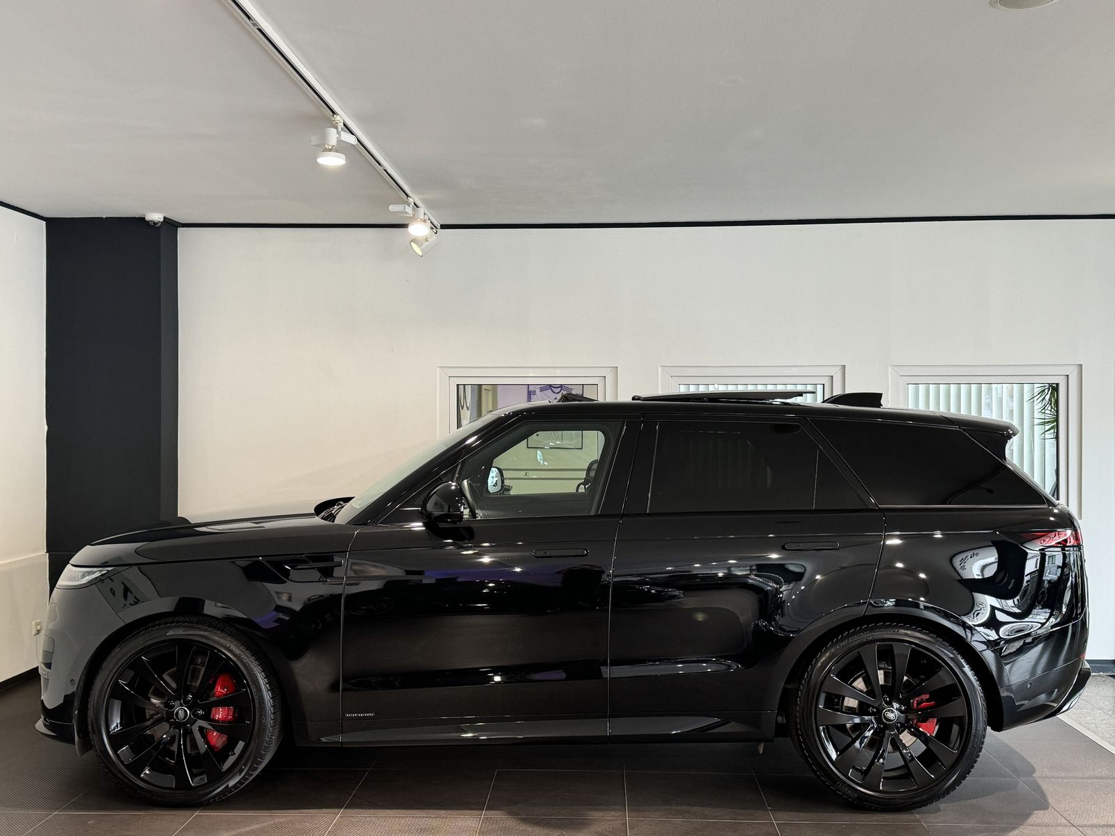Range Rover Sport Autobiography - Samsaru's Car Outlet