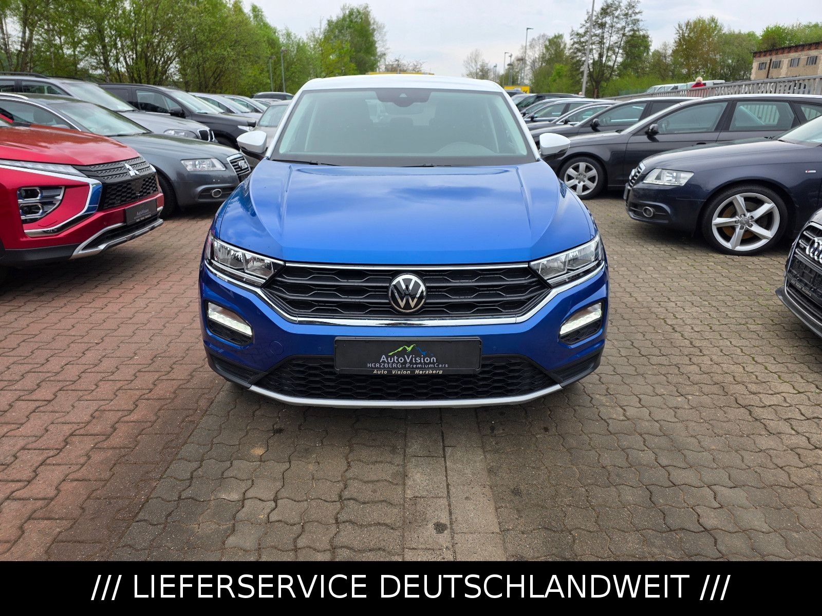 Volkswagen T-Roc 1.5 Active - Samsaru's Car Outlet