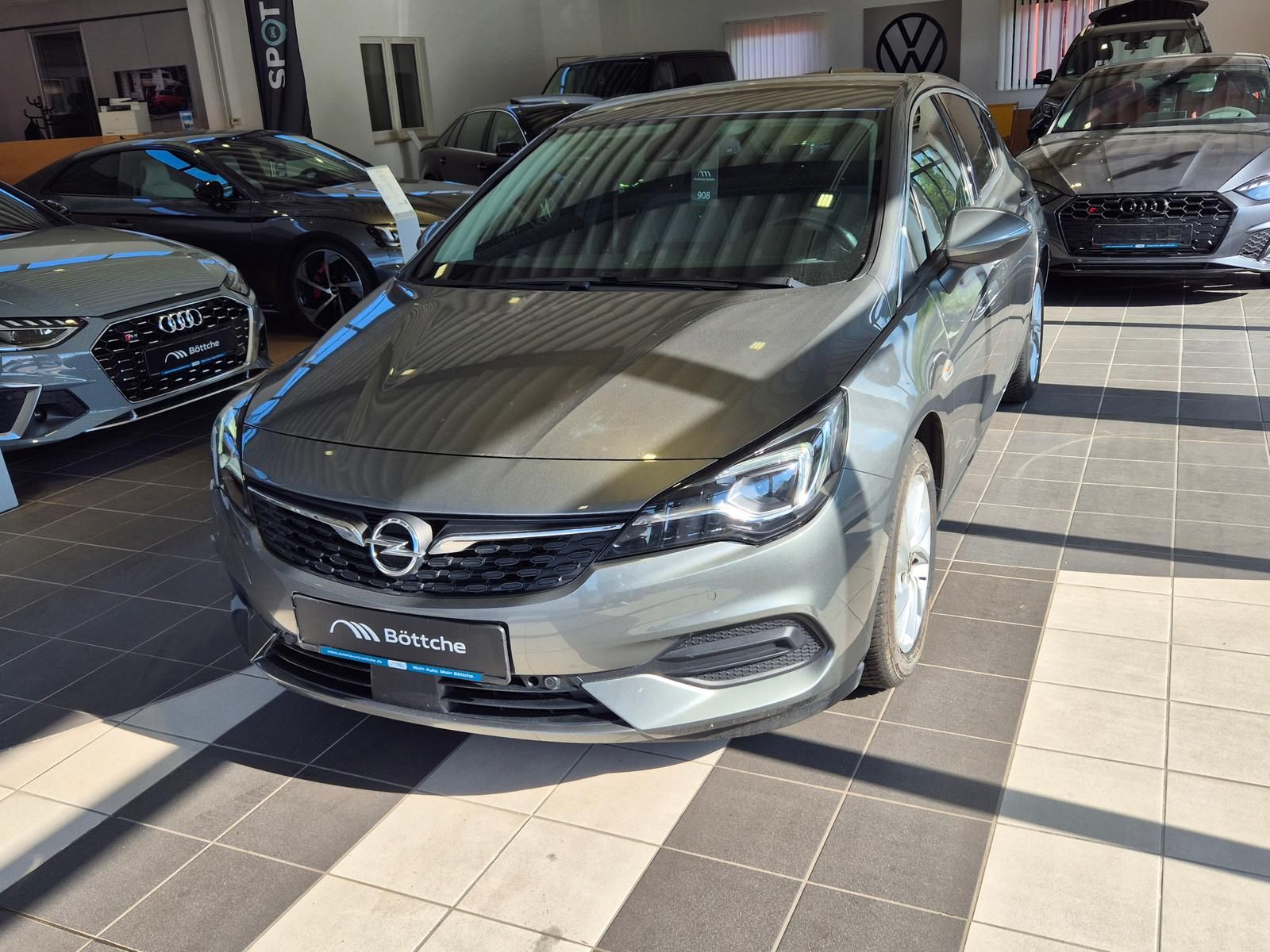 Opel Astra 1.4 Turbo - Samsaru's Car Outlet