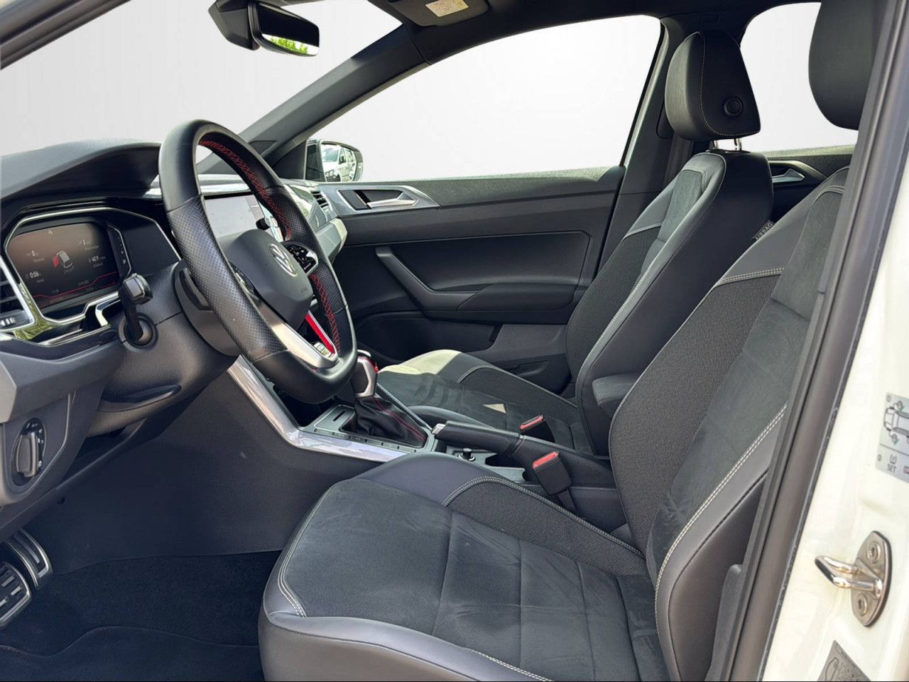 Volkswagen POLO GTI 2.0 TSI DSG CAM+NAVI+IQ.LIGHT+APP